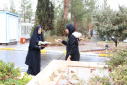 به مناسبت ولادت امام‌زمان (عج) با اهدای شاخه گل از دانشجویان و همکاران دانشگاه استقبال شد