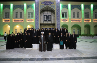 دیدار نماینده ولی‌فقیه در خراسان جنوبی با فراگیران دانش‌آموزی دختر طرح ولایت در دانشگاه صنعتی بیرجند