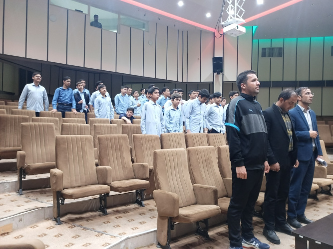بازدید دانش‌آموزان مدرسه امام حسین (ع) از دانشگاه صنعتی بیرجند