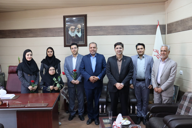 دیدار رئیس دانشگاه صنعتی بیرجند و هیئت همراه با مدیران و خبرنگاران روزنامه آوای خراسان جنوبی