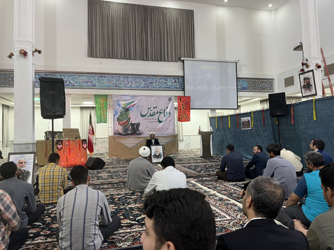 برگزاری نشست بصیرتی سرداران مهدوی به مناسبت هفته دفاع مقدس در دانشگاه صنعتی بیرجند