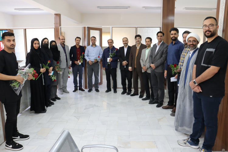 تجلیل از اساتید و کارشناسان آموزشی دانشگاه به مناسبت دهه سرآمدی آموزشی و روز معلم