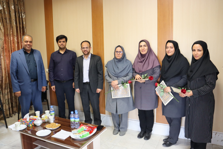 نشست صمیمی با همکاران مرکز مشاوره دانشگاه صنعتی بیرجند به مناسبت روز روان‌شناس و مشاور