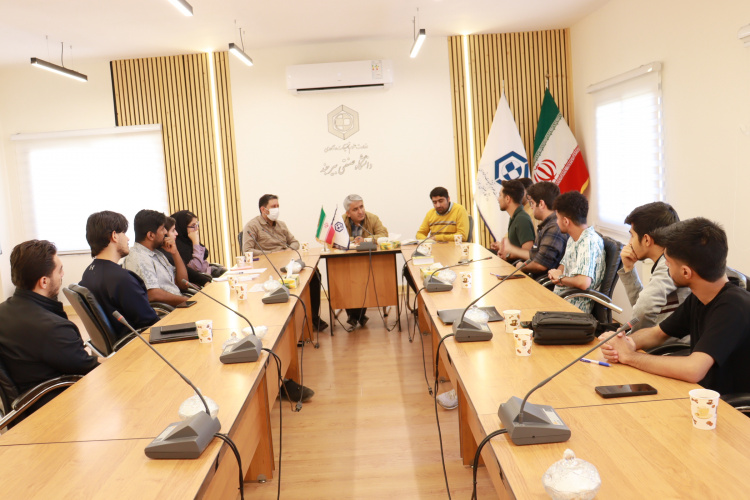 نشست صمیمی معاونت فرهنگی، اجتماعی و دانشجویی با دبیران انجمن‌های علمی دانشگاه صنعتی بیرجند