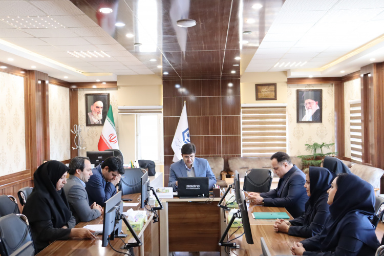 انعقاد قرارداد بیمه عمر و امید بازنشستگی برای کارکنان دانشگاه صنعتی بیرجند